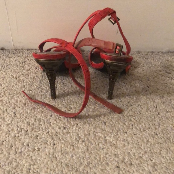 Size 8.5 Rachel Roy sandals - Picture 3 of 3